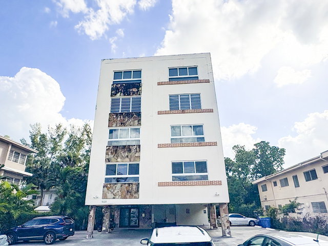 Chatillon Hall Condo photo 2